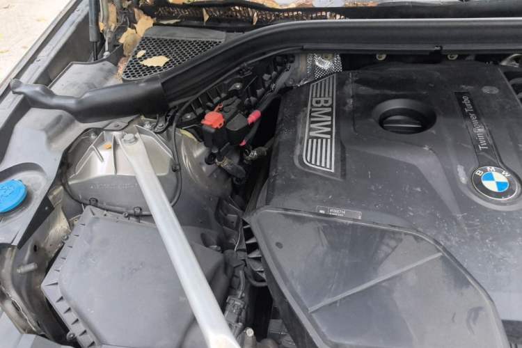 Used BMW X3 2019 xDrive28i Luxury Package Engine Bay Right