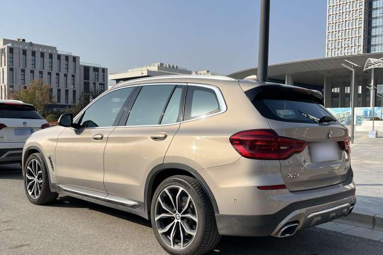 Used BMW X3 2019 xDrive28i Luxury Package Exterior 3