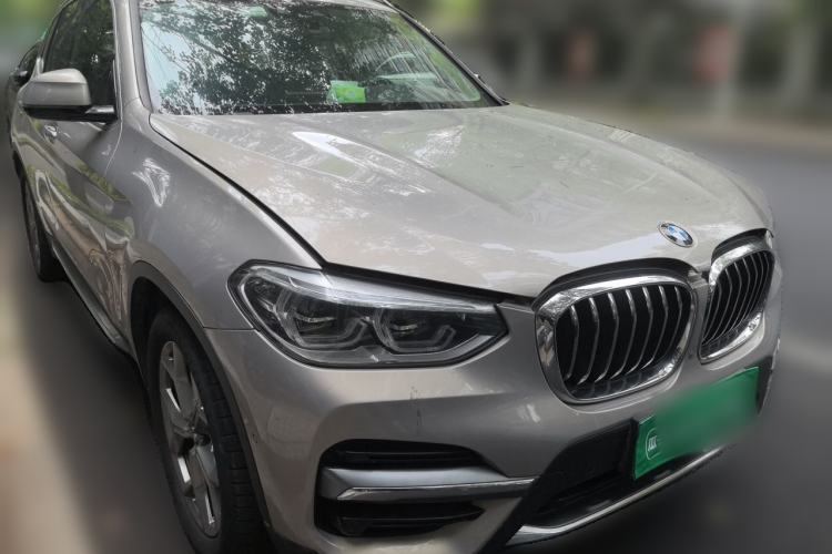 Used BMW X3 2019 xDrive28i Luxury Package Front Right 45 Deg
