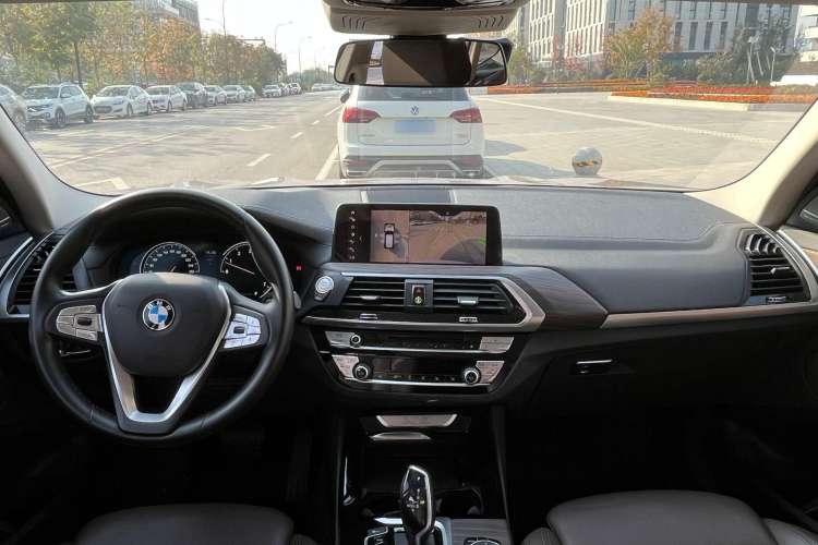Used BMW X3 2019 xDrive28i Luxury Package Interior 1