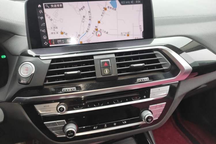 Used BMW X3 2019 xDrive28i M Sport Package Audio And AC Panel