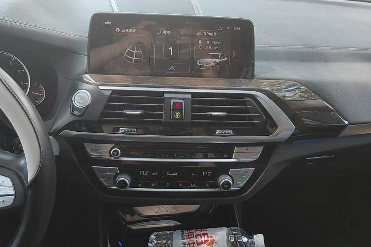 Used BMW X3 2019 xDrive28i Luxury Package Audio And AC Panel