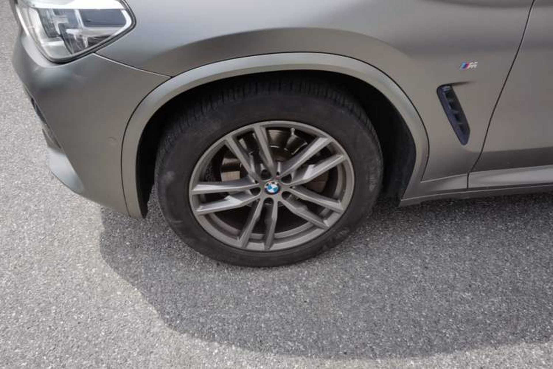 Used BMW X3 2019 xDrive30i Leading Model M Sport Package Left Front Wheel Hub