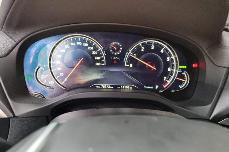 Used BMW X3 2019 xDrive28i Luxury Package Odometer Close Up