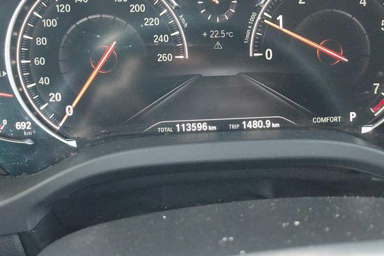 Used BMW X3 2019 xDrive28i Luxury Package Odometer Close Up