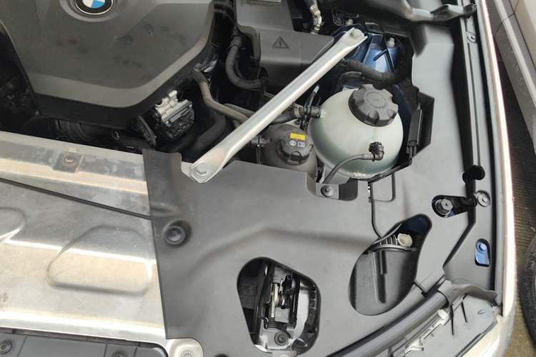 Used BMW X3 2019 xDrive25i M Sport Package Engine Bay Left