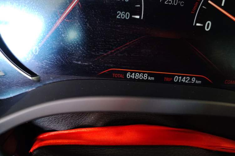Used BMW X3 2019 xDrive28i M Sport Package Odometer Close Up