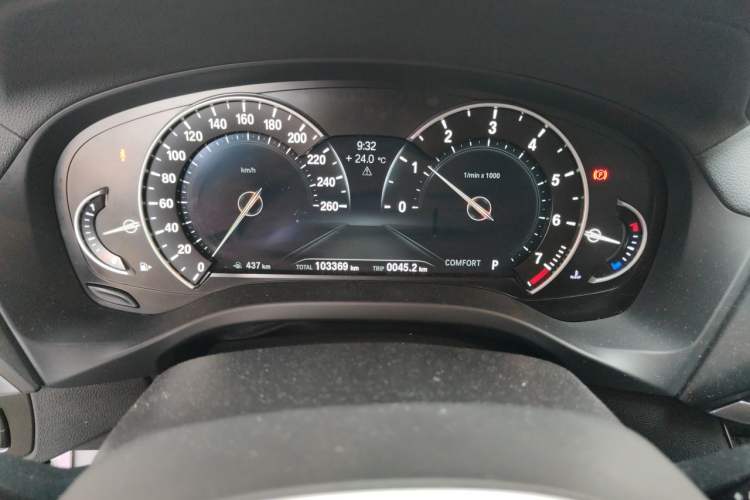 Used BMW X3 2019 xDrive25i M Sport Package Odometer Close Up