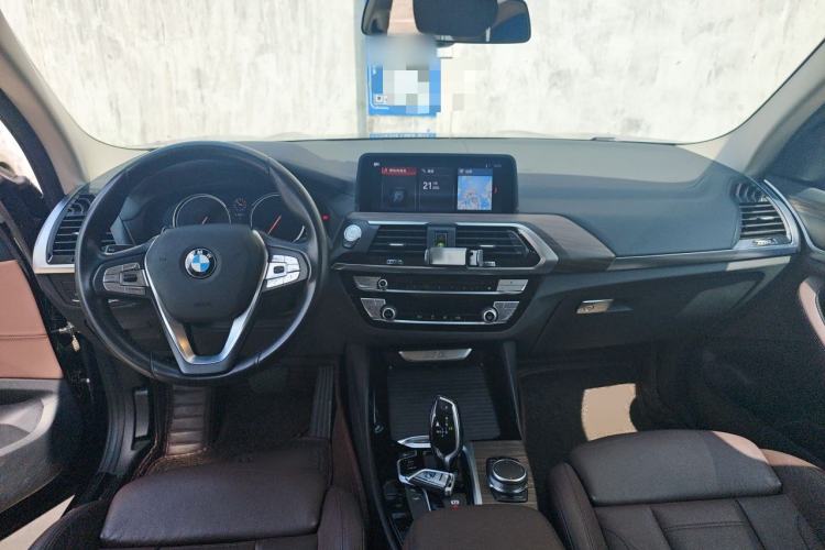 Used BMW X3 2019 xDrive28i Luxury Package Center Console