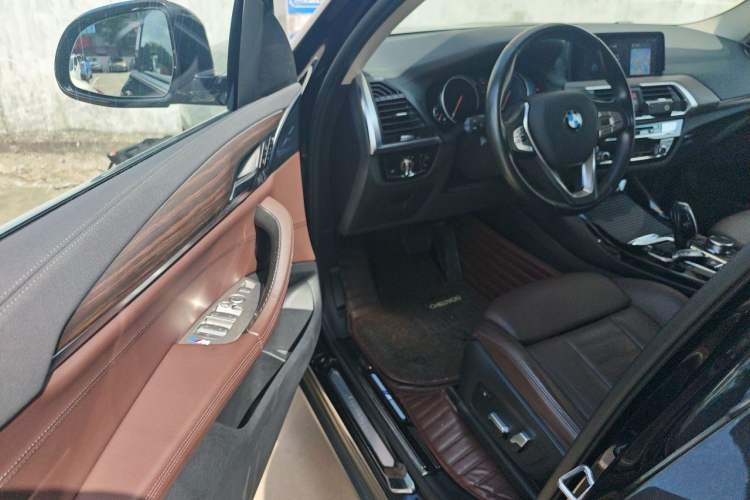Used BMW X3 2019 xDrive28i Luxury Package Driver Seat