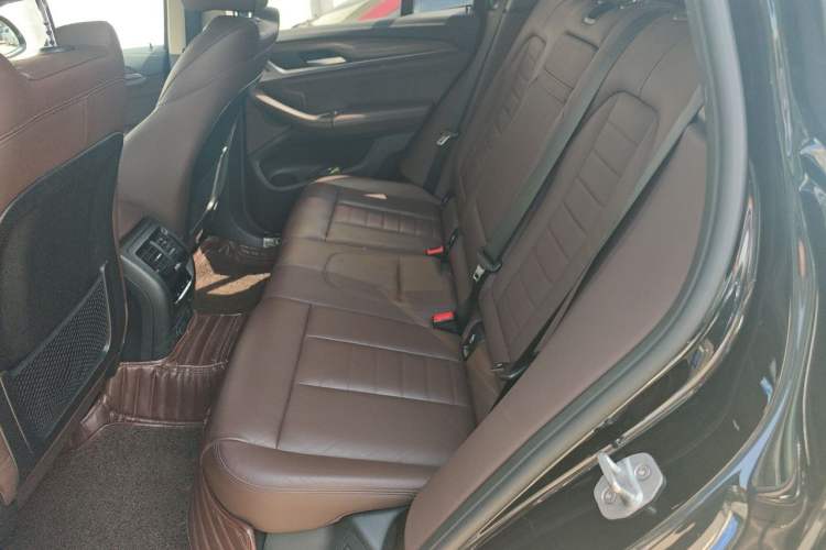Used BMW X3 2019 xDrive28i Luxury Package Left Rear Seat