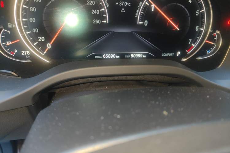 Used BMW X3 2019 xDrive28i Luxury Package Odometer Close Up