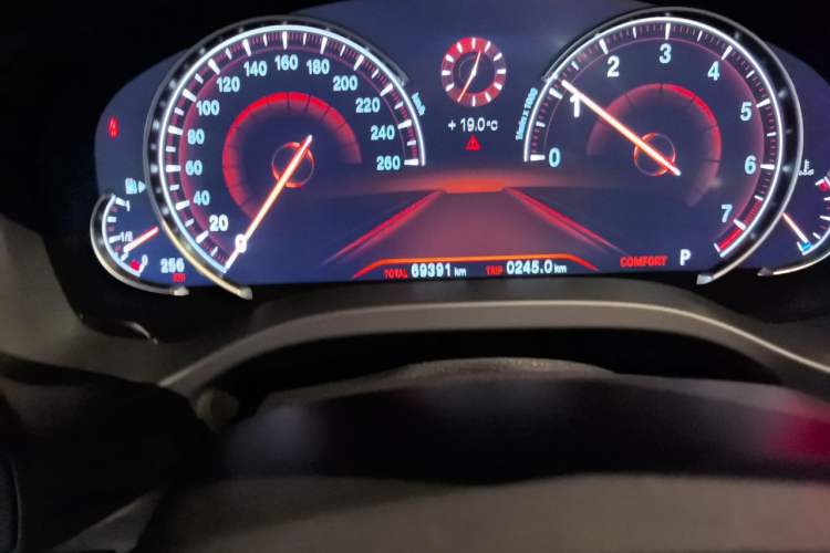 Used BMW X3 2019 xDrive30i Leading Model M Sport Package Odometer Close Up
