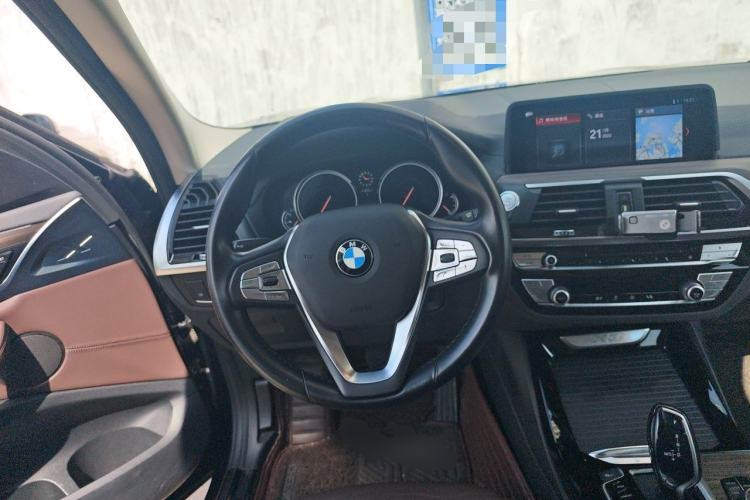 Used BMW X3 2019 xDrive28i Luxury Package Steering Wheel
