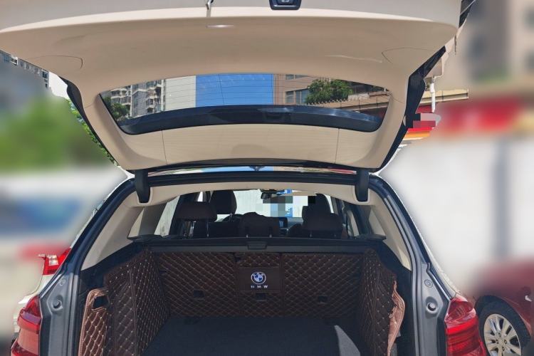 Used BMW X3 2019 xDrive28i Luxury Package Trunk