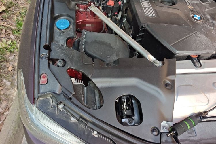 Used BMW X3 2019 xDrive28i M Sport Package Engine Bay Right