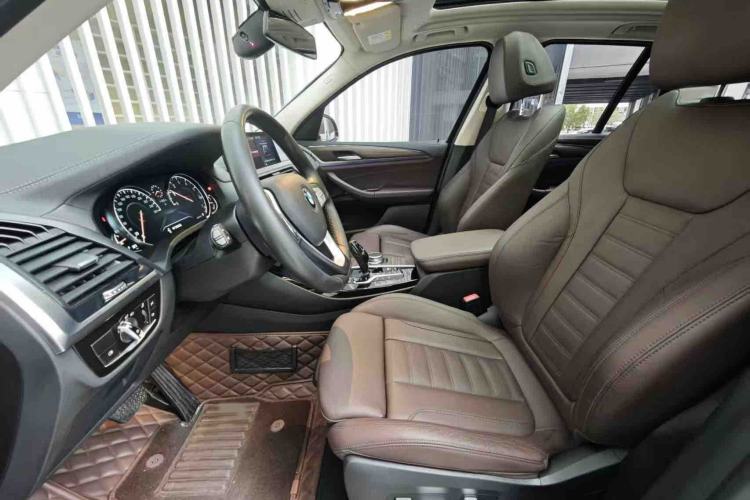 Used BMW X3 2019 xDrive28i Luxury Package Interior 4