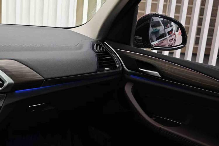 Used BMW X3 2019 xDrive28i Luxury Package Interior 8