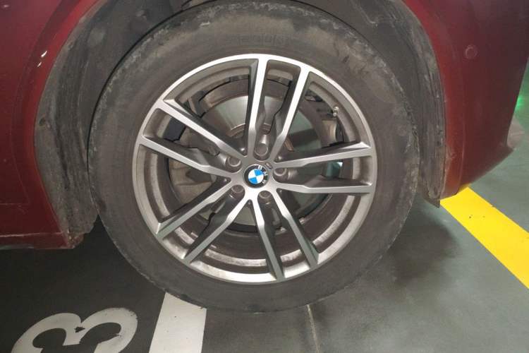 Used BMW X3 2019 xDrive28i M Sport Package Right Front Wheel Hub