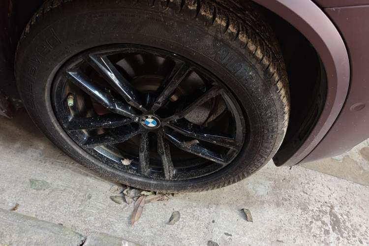 Used BMW X3 2019 xDrive28i M Sport Package Right Front Wheel Hub