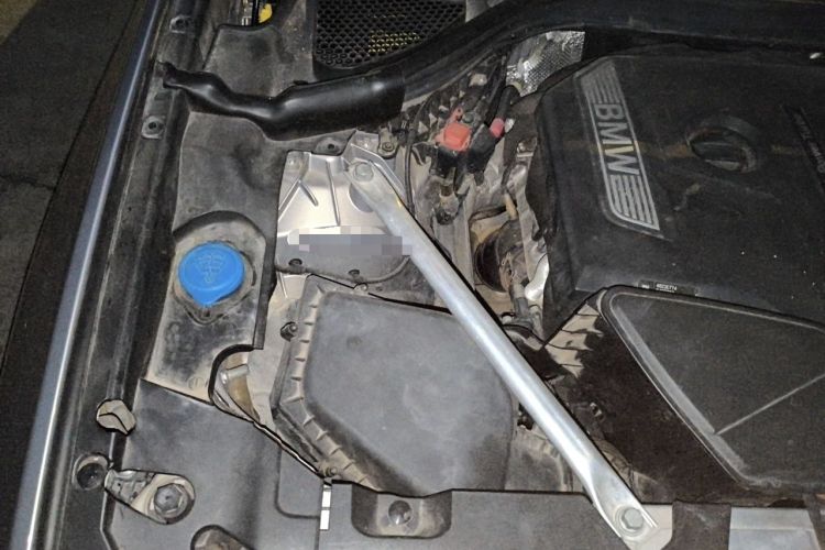 Used BMW X3 2019 xDrive25i Luxury Package Engine Bay Right