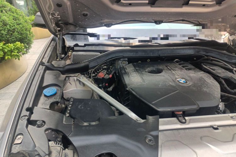Used BMW X3 2019 xDrive25i Luxury Package Engine Bay Right