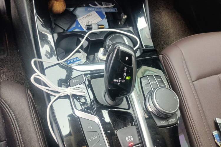 Used BMW X3 2019 xDrive25i Luxury Package Gear Lever