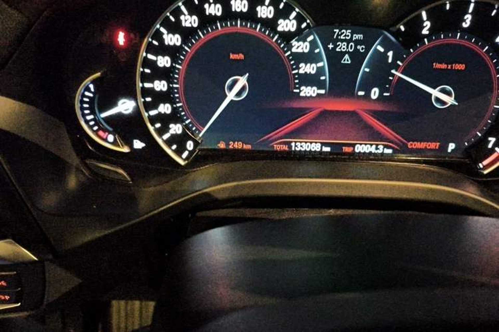 Used BMW X3 2019 xDrive25i Luxury Package Odometer Close Up