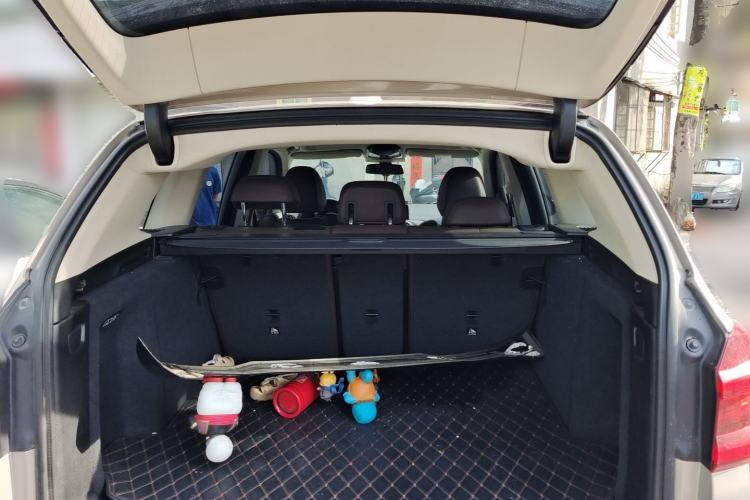 Used BMW X3 2019 xDrive28i Luxury Package Trunk