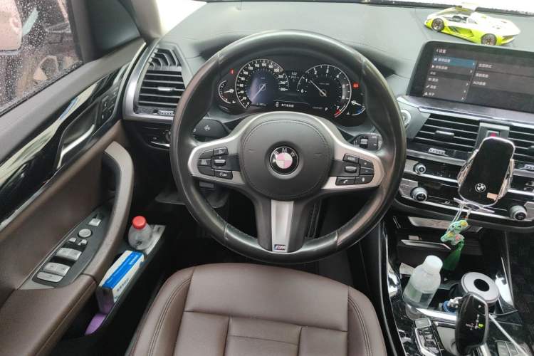 Used BMW X3 2019 xDrive25i M Sport Package Steering Wheel
