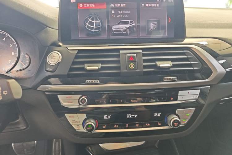 Used BMW X3 2019 xDrive25i M Sport Package Audio And AC Panel