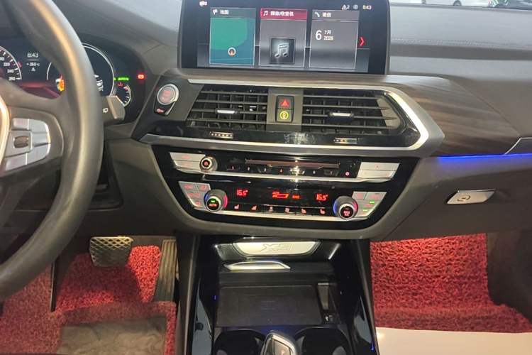 Used BMW X3 2019 xDrive25i Luxury Package Audio And AC Panel
