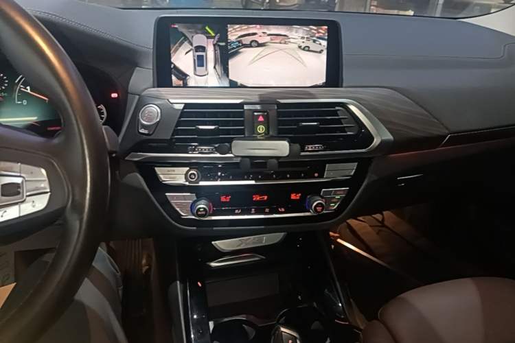Used BMW X3 2019 xDrive28i Luxury Package Audio And AC Panel