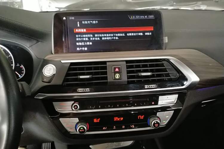 Used BMW X3 2019 xDrive28i Luxury Package Audio And AC Panel