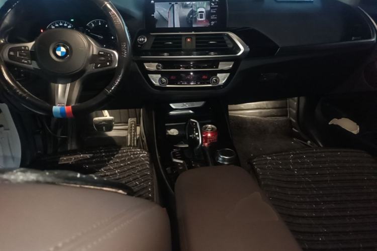 Used BMW X3 2019 xDrive25i M Sport Package Center Console
