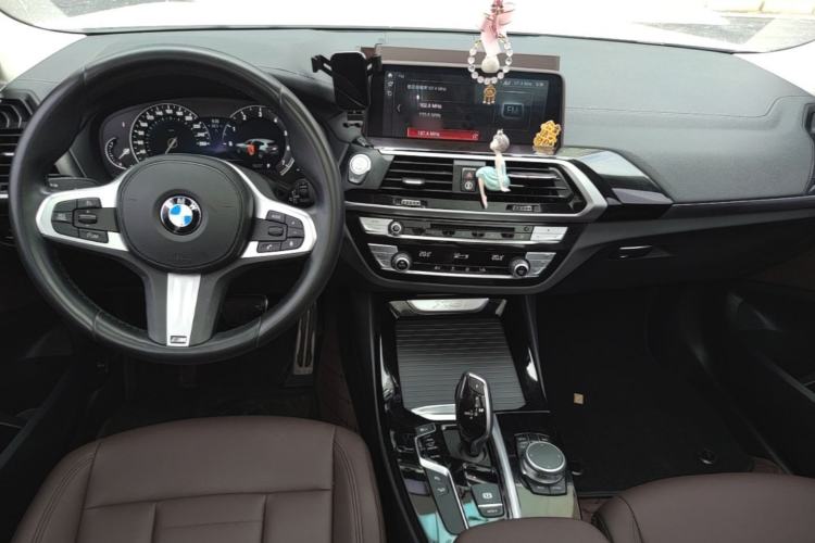 Used BMW X3 2019 xDrive25i M Sport Package Center Console