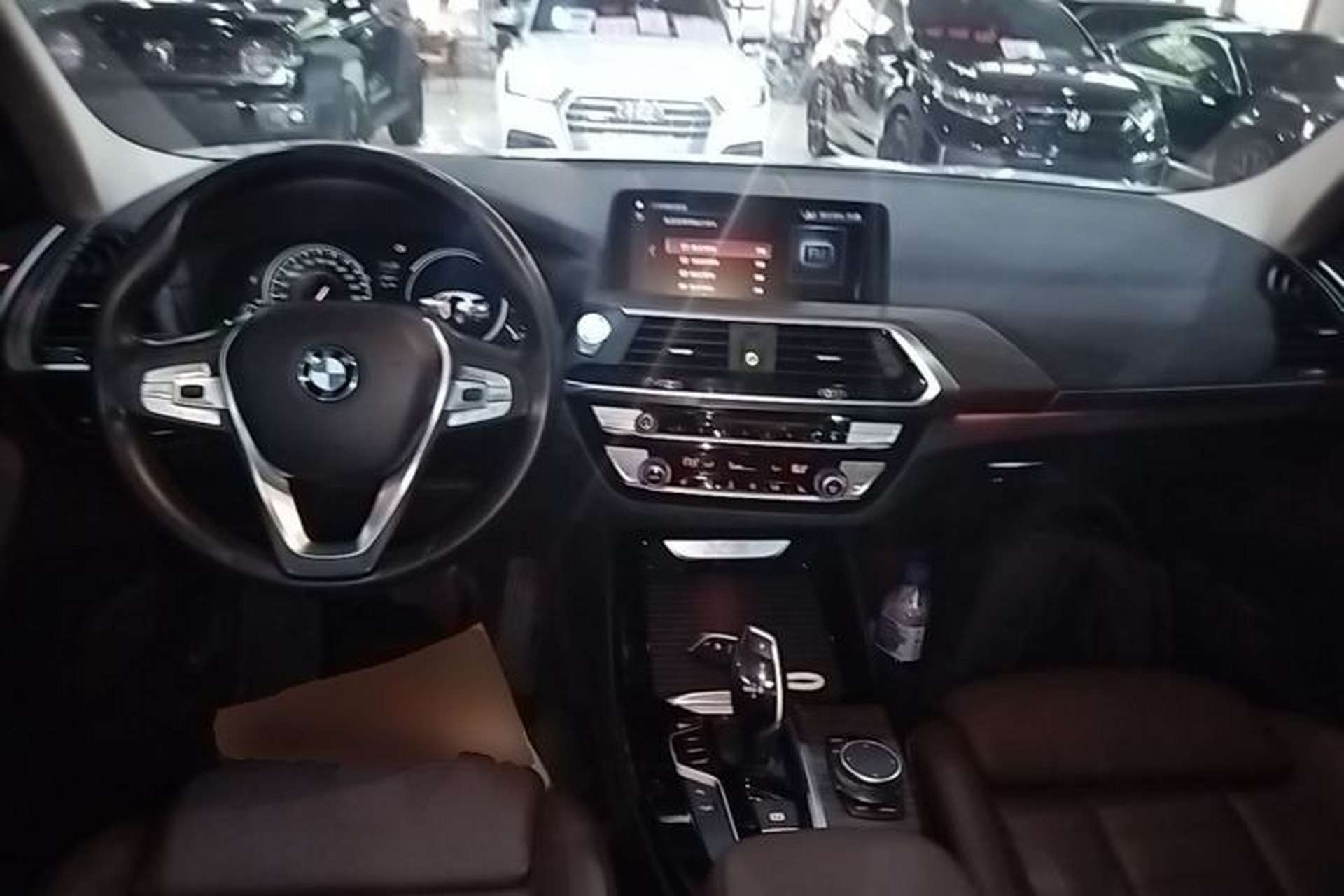 Used BMW X3 2019 xDrive28i Luxury Package Center Console