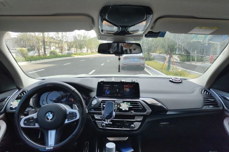 Used BMW X3 2019 xDrive28i M Sport Package Center Console
