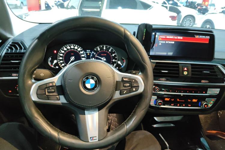 Used BMW X3 2019 xDrive25i M Sport Package Center Console