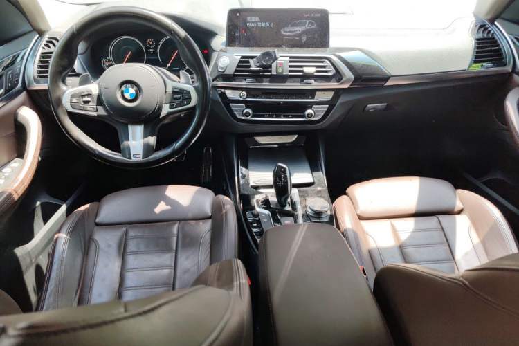 Used BMW X3 2019 xDrive28i M Sport Package Center Console