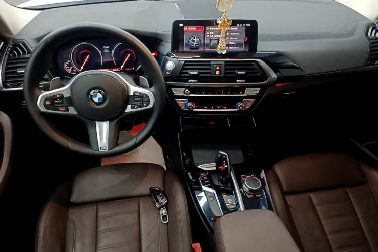 Used BMW X3 2019 xDrive28i M Sport Package Center Console