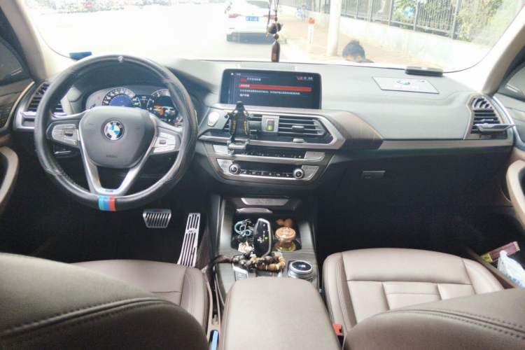 Used BMW X3 2019 xDrive25i M Sport Package Center Console