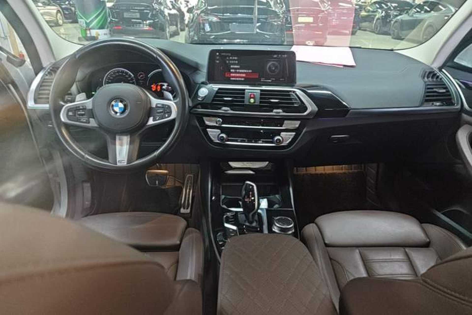 Used BMW X3 2019 xDrive28i M Sport Package Center Console