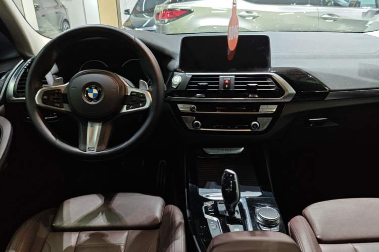 Used BMW X3 2019 xDrive28i M Sport Package Center Console