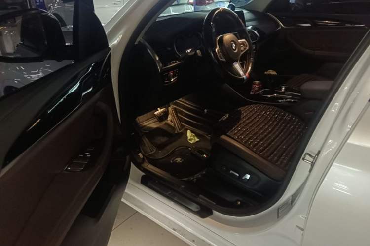 Used BMW X3 2019 xDrive25i M Sport Package Driver Seat
