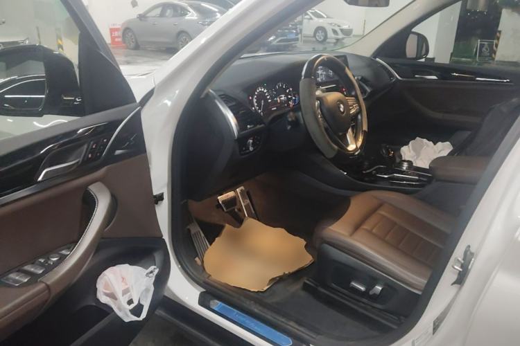 Used BMW X3 2019 xDrive25i Luxury Package Driver Seat