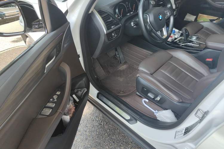Used BMW X3 2019 xDrive28i Luxury Package Driver Seat