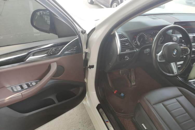 Used BMW X3 2019 xDrive25i M Sport Package Driver Seat