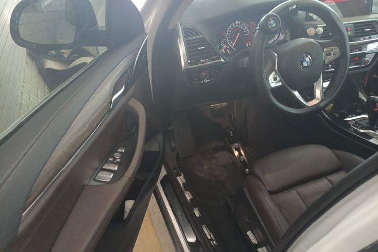 Used BMW X3 2019 xDrive28i Luxury Package Driver Seat