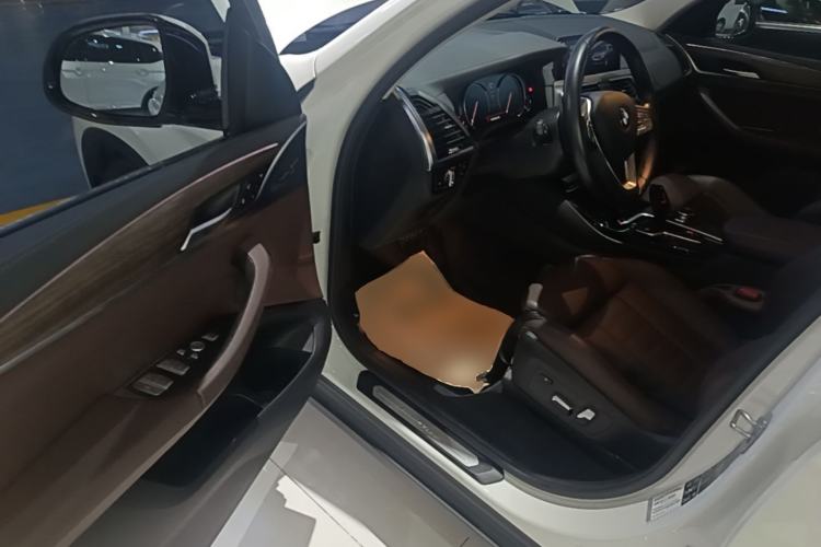 Used BMW X3 2019 xDrive28i Luxury Package Driver Seat